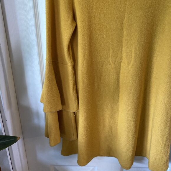 Chris & Carol Sweater Women’s Size M Goldenrod Long Sleeve Flared Layered Sleeve - Picture 9 of 12